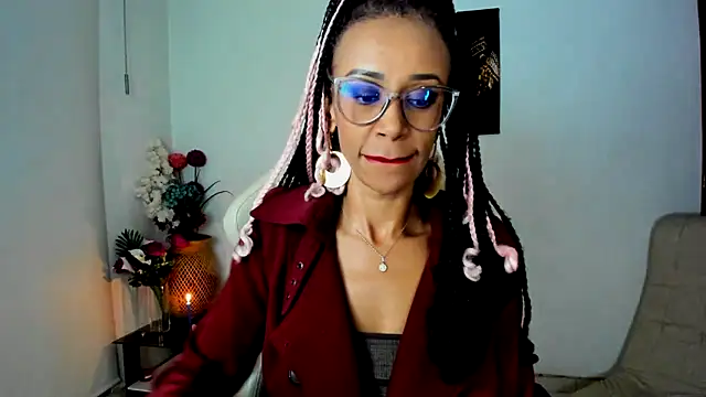 Snapshot of ScarlettMalbec chatting on February 25, 2025, 11:59 pm ScarlettMalbec online show from February 25, 2025, 11:59 pm
