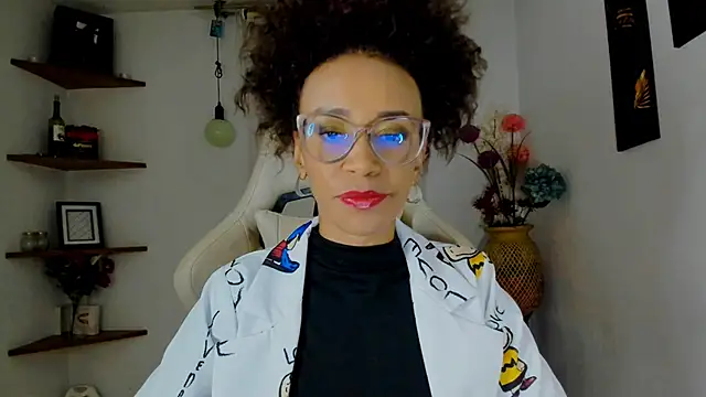 Snapshot of ScarlettMalbec chatting on January 9, 2025, 11:24 pm ScarlettMalbec online show from January 9, 2025, 11:24 pm