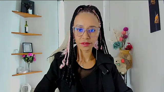 Snapshot of ScarlettMalbec chatting on January 28, 2025, 9:19 pm ScarlettMalbec online show from January 28, 2025, 9:19 pm