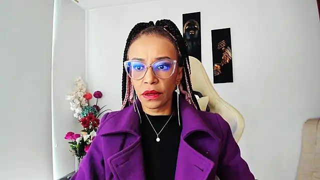 Snapshot of ScarlettMalbec chatting on February 15, 2025, 8:34 pm ScarlettMalbec online show from February 15, 2025, 8:34 pm