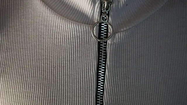 -AyeshaSinghania- online show from December 19, 2025, 9:55 am