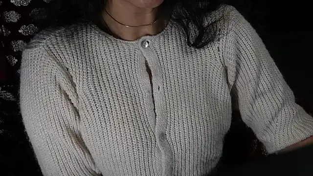 Snapshot of -AyeshaSinghania- chatting on February 17, 2025, 10:40 am -AyeshaSinghania- online show from February 17, 2025, 10:40 am