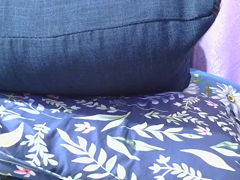 Snapshot of ivonito122 chatting on February 4, 2026, 10:38 pm ivonito122 online show from February 4, 2026, 10:38 pm