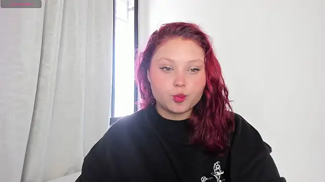 YuliCardona  online show from September 20, 2025, 2:11 pm