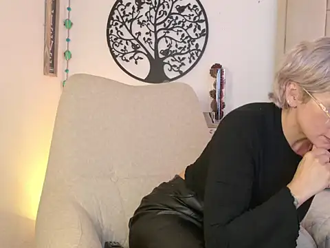 Snapshot of ssamanthaxmami chatting on April 6, 2026, 5:25 pm ssamanthaxmami online show from April 6, 2026, 5:25 pm