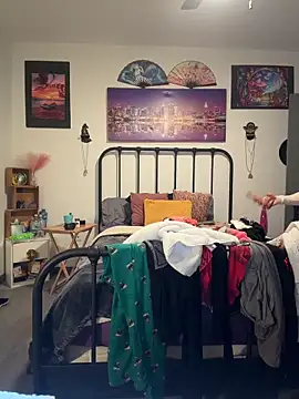 Bigbuttbrooklynn online show from April 2, 2026, 4:19 am