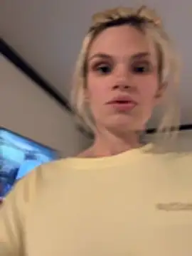 Diamondmodel95 online show from June 6, 2026, 5:23 am
