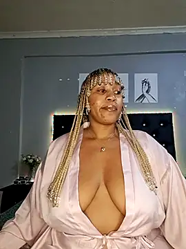 Toya P online show from March 18, 2025, 8:48 pm