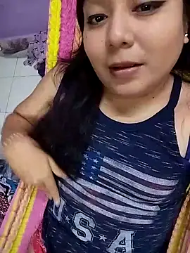 Snapshot of aniv96 chatting on March 22, 2025, 5:28 am aniv96 online show from March 22, 2025, 5:28 am