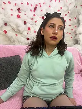 SkarletJhonson  online show from March 28, 2026, 4:57 am