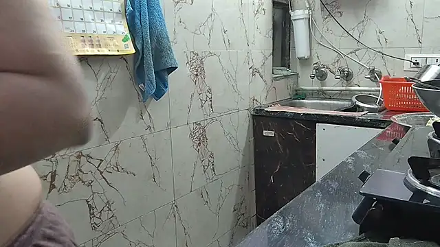 bhabhisexxy 880 online show from November 12, 2025, 2:15 am