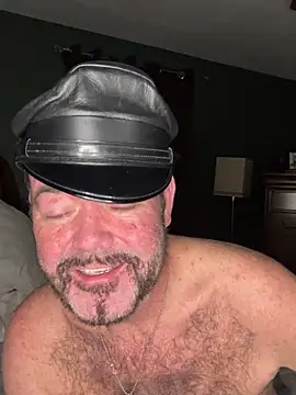 Snapshot of NYCLeatherBoi chatting on December 16, 2024, 3:30 am NYCLeatherBoi online show from December 16, 2024, 3:30 am