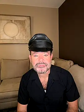 Snapshot of NYCLeatherBoi chatting on September 14, 2025, 1:06 am NYCLeatherBoi online show from September 14, 2025, 1:06 am