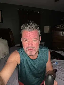 Snapshot of NYCLeatherBoi chatting on December 8, 2024, 3:07 am NYCLeatherBoi online show from December 8, 2024, 3:07 am