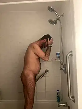 Snapshot of NYCLeatherBoi chatting on December 4, 2024, 2:58 am NYCLeatherBoi online show from December 4, 2024, 2:58 am