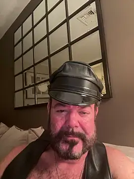 Snapshot of NYCLeatherBoi chatting on January 11, 2025, 3:02 am NYCLeatherBoi online show from January 11, 2025, 3:02 am