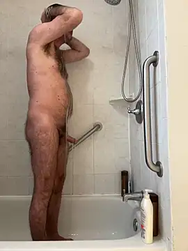 Snapshot of NYCLeatherBoi chatting on January 18, 2025, 2:33 pm NYCLeatherBoi online show from January 18, 2025, 2:33 pm