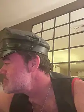 Snapshot of NYCLeatherBoi chatting on January 24, 2025, 2:07 am NYCLeatherBoi online show from January 24, 2025, 2:07 am