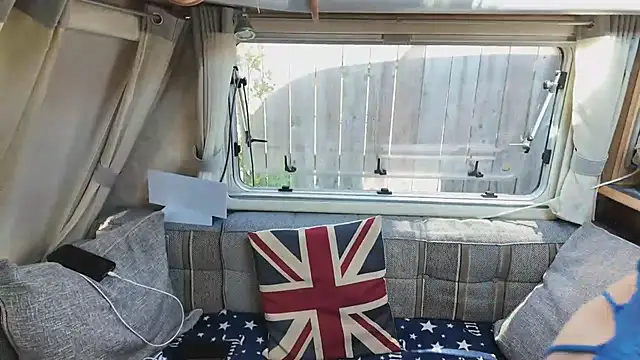Snapshot of British__Rosie chatting on July 15, 2026, 8:21 am British Rosie online show from July 15, 2026, 8:21 am
