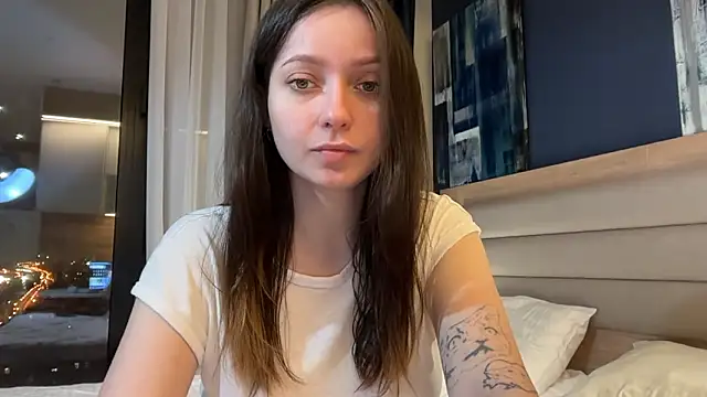 Snapshot of _liatris_ chatting on January 18, 2026, 4:43 pm liatris online show from January 18, 2026, 4:43 pm