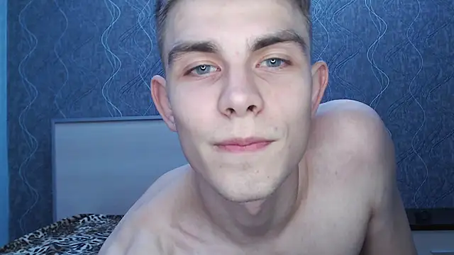 Snapshot of Student_Oliver chatting on March 4, 2025, 2:17 am Student Oliver online show from March 4, 2025, 2:17 am