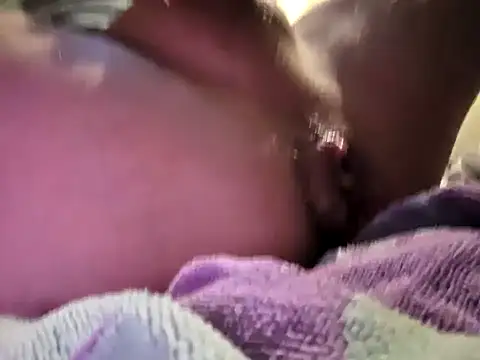 Travislovescum online show from November 14, 2025, 7:56 am