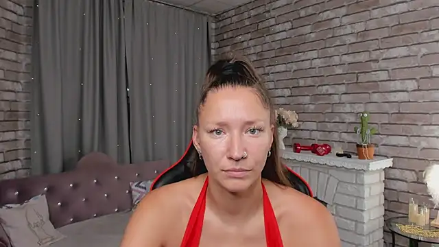 Snapshot of SarahCoksss chatting on July 17, 2026, 12:41 am SarahCoksss online show from July 17, 2026, 12:41 am