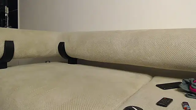 CurvyGlass online show from March 19, 2026, 11:49 pm