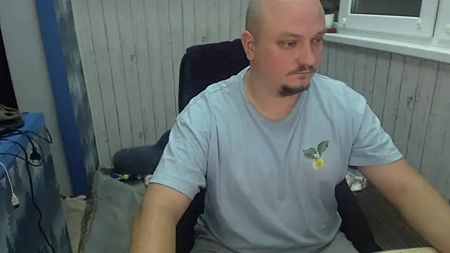 Snapshot of Pandasky chatting on December 16, 2024, 3:11 pm Pandasky online show from December 16, 2024, 3:11 pm