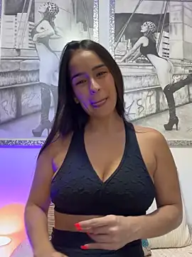 Snapshot of Mau_White chatting on September 18, 2025, 12:35 am Mau White online show from September 18, 2025, 12:35 am