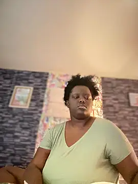 Yagurl  west online show from November 11, 2025, 8:36 pm