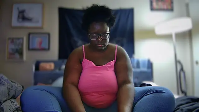 Yagurl  west online show from March 9, 2025, 2:29 am