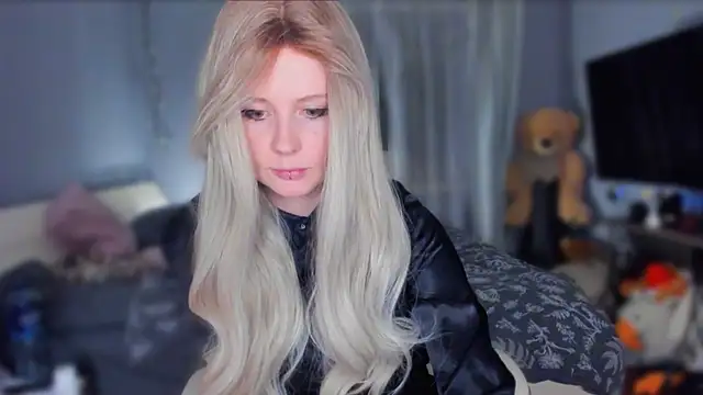 Snapshot of KlementinaBbG chatting on February 7, 2026, 9:23 pm KlementinaBbG online show from February 7, 2026, 9:23 pm