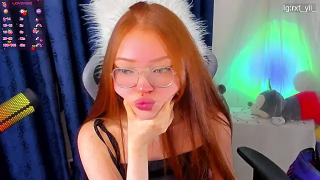 Snapshot of Asian_volcoba_a chatting on October 15, 2025, 3:49 am Asian volcoba a online show from October 15, 2025, 3:49 am