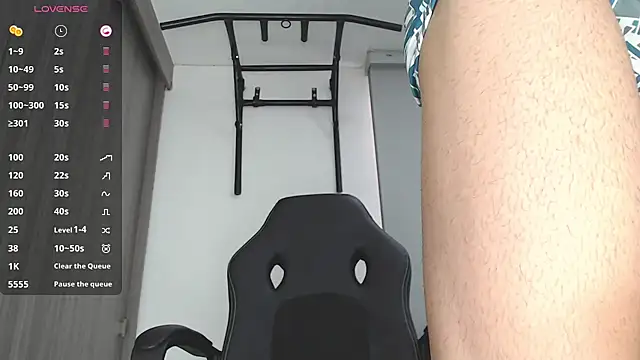 Snapshot of russthiago chatting on March 21, 2025, 12:28 pm russthiago online show from March 21, 2025, 12:28 pm