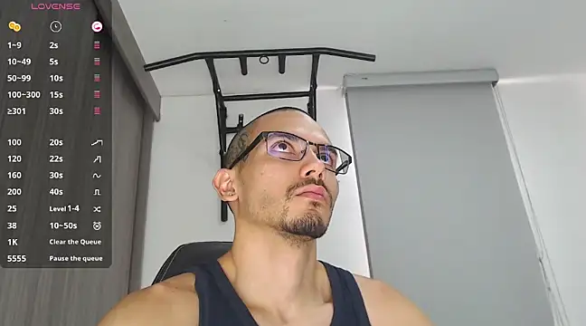 Snapshot of russthiago chatting on February 12, 2025, 3:49 pm russthiago online show from February 12, 2025, 3:49 pm