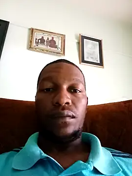 Snapshot of Vuyokaki chatting on October 5, 2025, 4:58 am Vuyokaki online show from October 5, 2025, 4:58 am