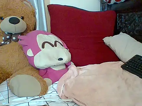 Poisonous Ivy online show from February 19, 2026, 10:07 pm