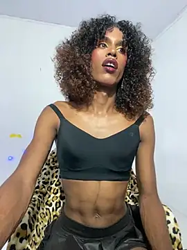 Snapshot of lau_sil chatting on February 27, 2026, 8:30 pm lau sil online show from February 27, 2026, 8:30 pm