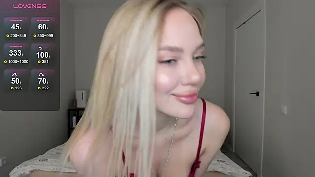 Snapshot of sarahphyllis chatting on February 15, 2026, 8:52 pm sarahphyllis online show from February 15, 2026, 8:52 pm