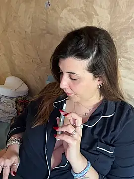 Novababy18 online show from February 5, 2025, 1:11 pm