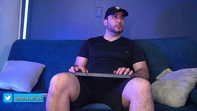 dantesatrianii online show from March 26, 2026, 2:54 am