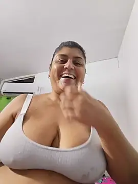 AlyDenalioficial online show from May 19, 2026, 3:08 pm