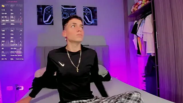 jake and joaquin online show from November 19, 2025, 2:39 pm