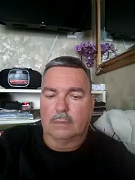 Snapshot of Tbone17 chatting on April 16, 2026, 5:19 am Tbone17 online show from April 16, 2026, 5:19 am
