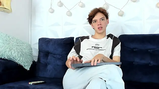 Snapshot of daniel_hot03 chatting on March 9, 2025, 1:48 pm daniel hot03 online show from March 9, 2025, 1:48 pm