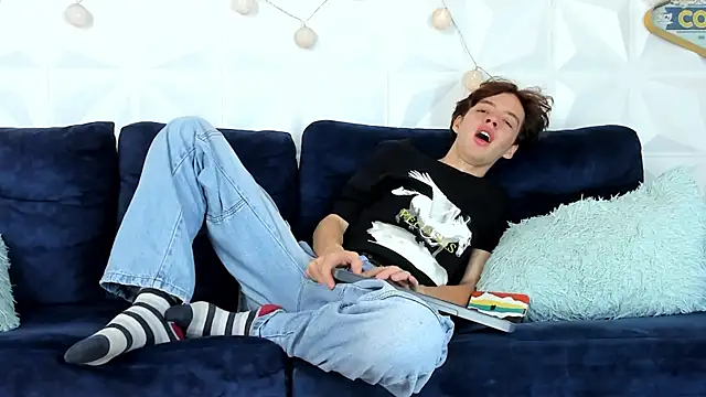 Snapshot of daniel_hot03 chatting on March 13, 2025, 2:01 pm daniel hot03 online show from March 13, 2025, 2:01 pm