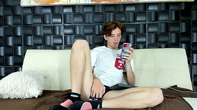 Snapshot of daniel_hot03 chatting on March 21, 2025, 9:45 pm daniel hot03 online show from March 21, 2025, 9:45 pm