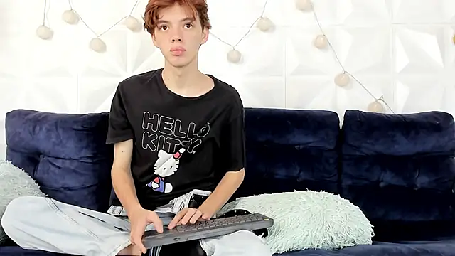 Snapshot of daniel_hot03 chatting on March 1, 2025, 1:18 pm daniel hot03 online show from March 1, 2025, 1:18 pm