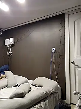 xxTheQuietGuyxx online show from October 4, 2025, 2:46 am